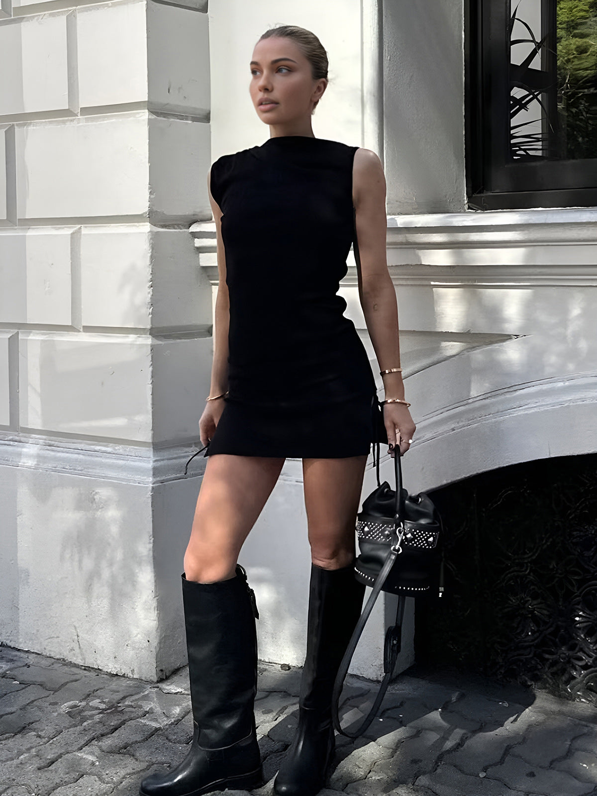 İpli Detaylı Asimetrik Yaka Kısa Elbise Siyah