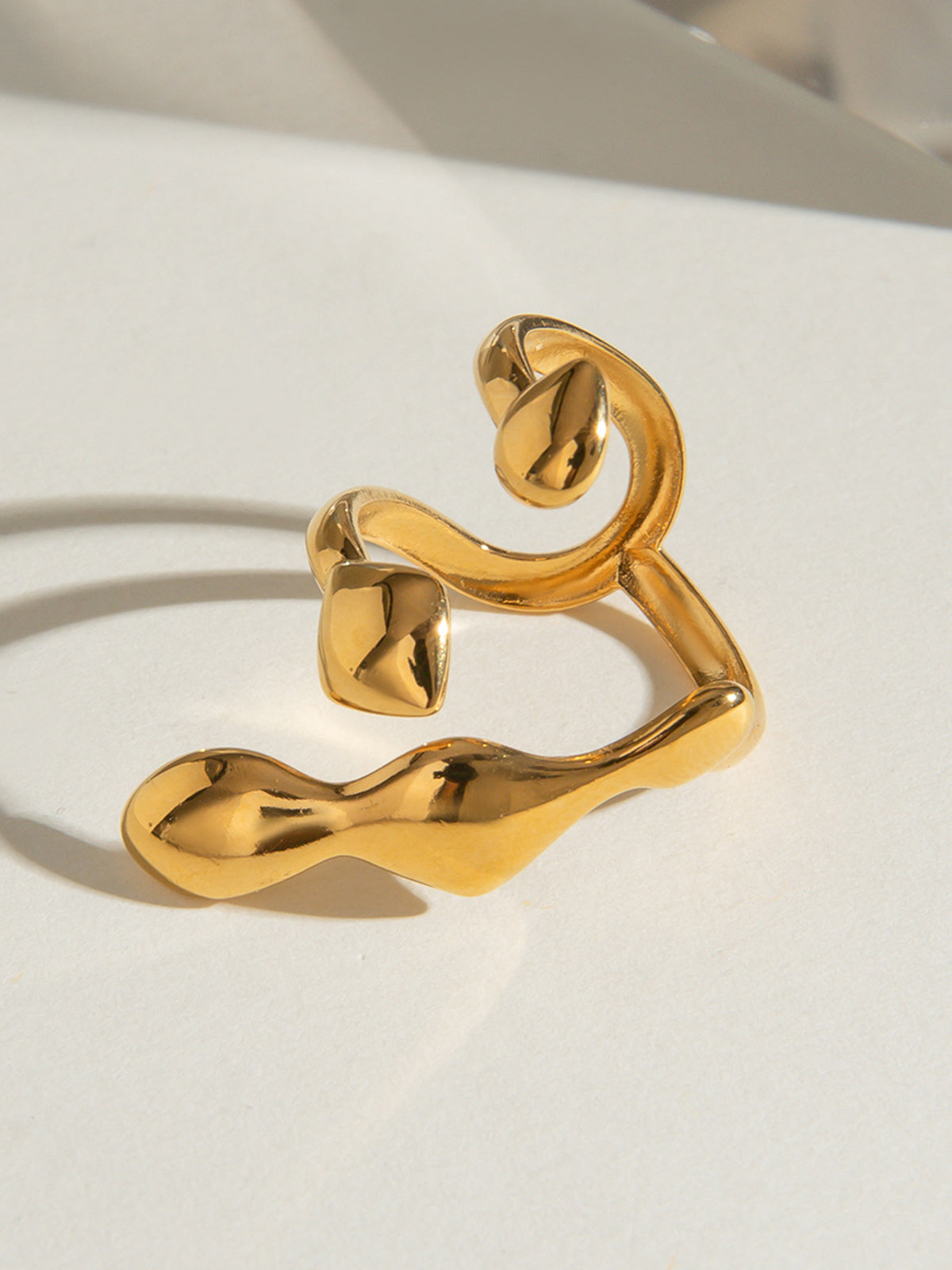 Açık Ayarlanabilir Sıvı Lav Yüzük Altın Titanium Çelik