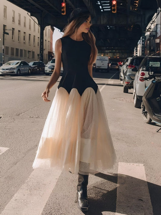 Kontrast Petal Belden Bağlamalı Midi Elbise Siyah Kolsuz