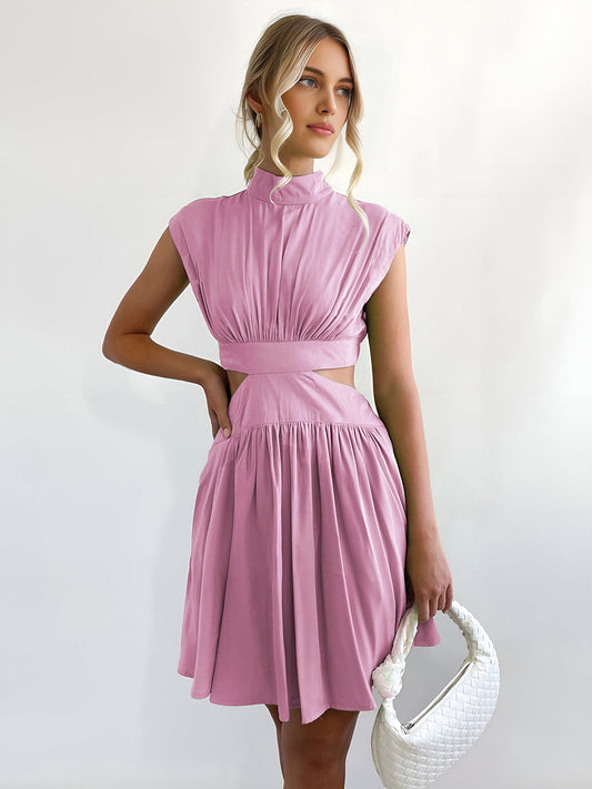 Kesim Detaylı Kolsuz Kısa Elbise Pembe Stand Yaka