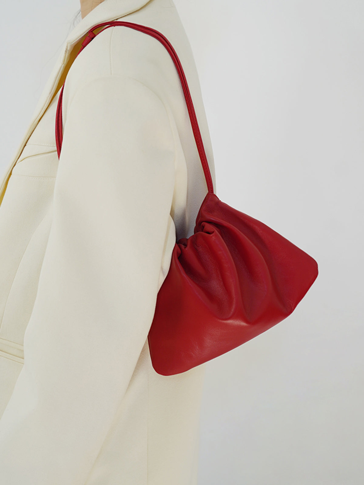 Küçük Kordonlu Pileli Bulut Çantası Kırmızı