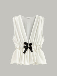 Şık V Yaka Askılı Üst Fiyonk Detaylı Beyaz
