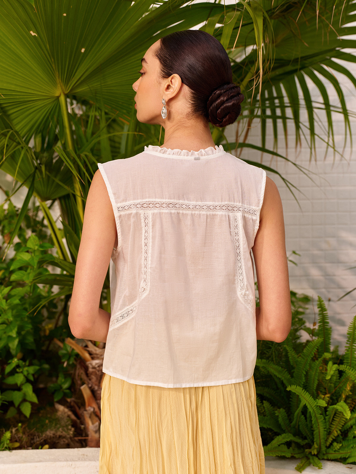 Nakışlı Dantel Kolsuz Bluz Beyaz Yarı Şeffaf