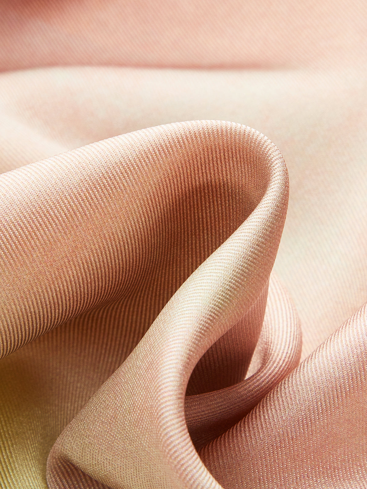 V Yaka Kolsuz Saten Bluz Bağlamalı Kemer Çok Renkli