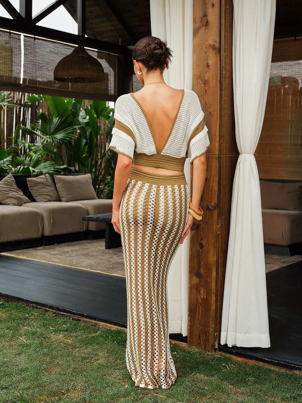 Bantlı Saçaklı Çizgili Düğümlü Örgü Etek Takımı Kahverengi