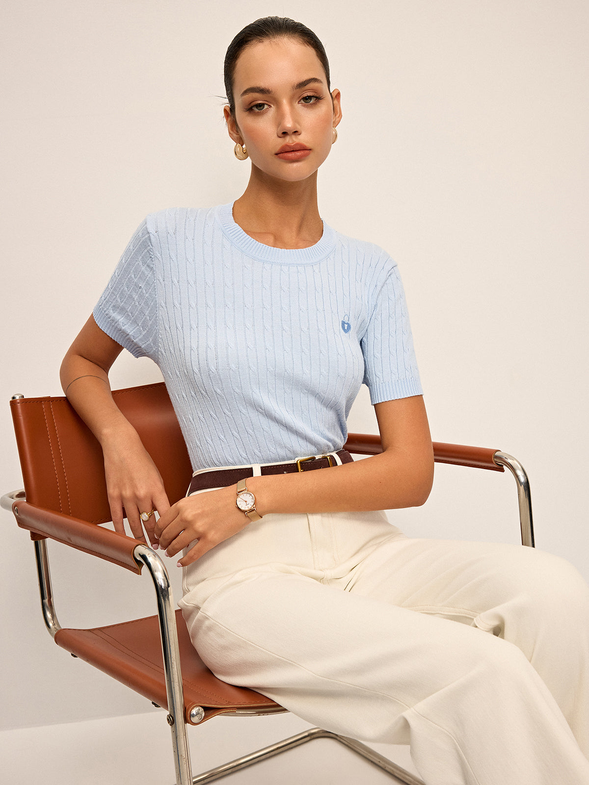 Kalp İşlemeli Yüksek Yaka Kablolu Örgü Triko Mavi