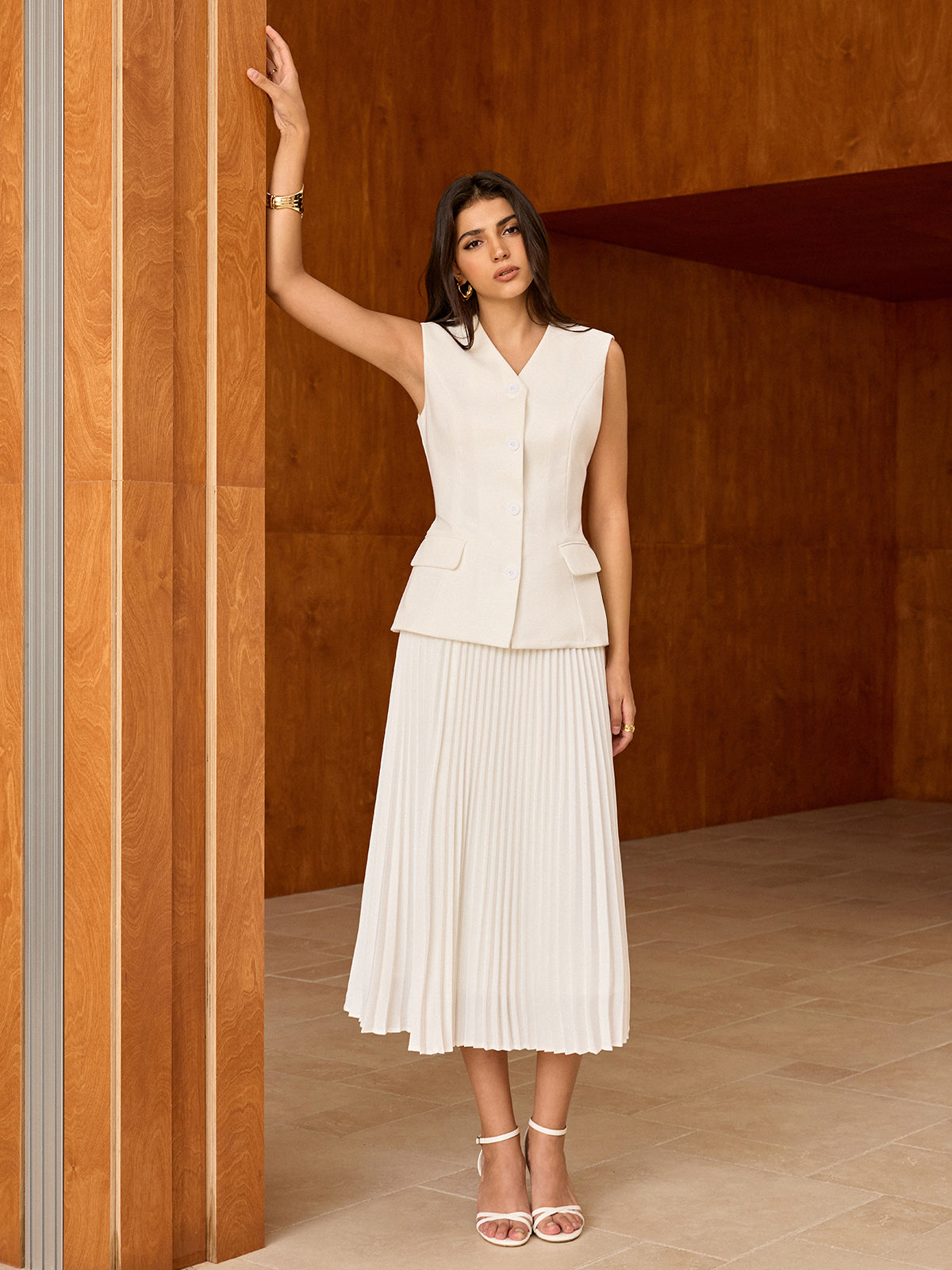 Askısız Düğmeli Yelek Beyaz V Yaka