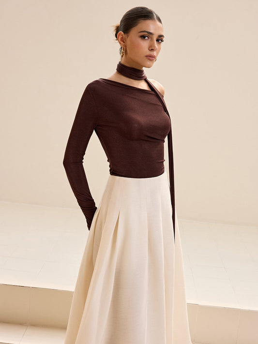 Asimetrik Boyun Fiyonk Detaylı Uzun Kollu Üst Kahverengi