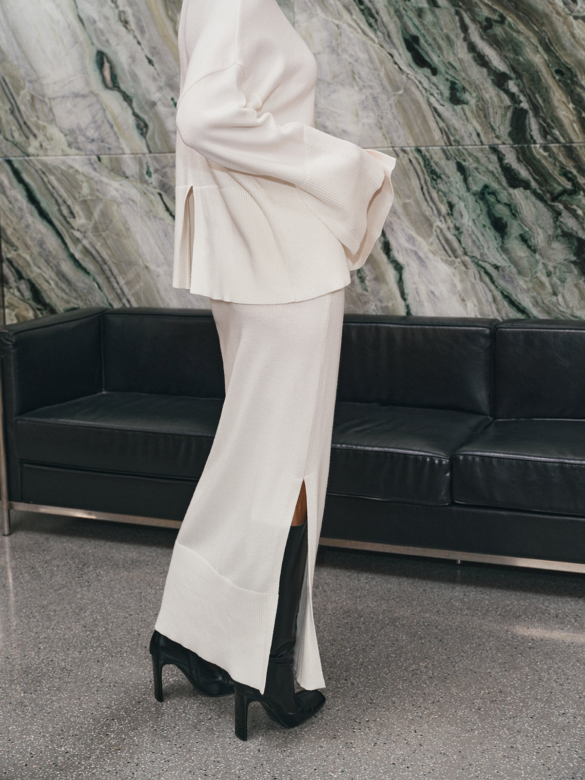 Oversize Boğazlı Triko Üst Maxi Etek Takımı Beyaz