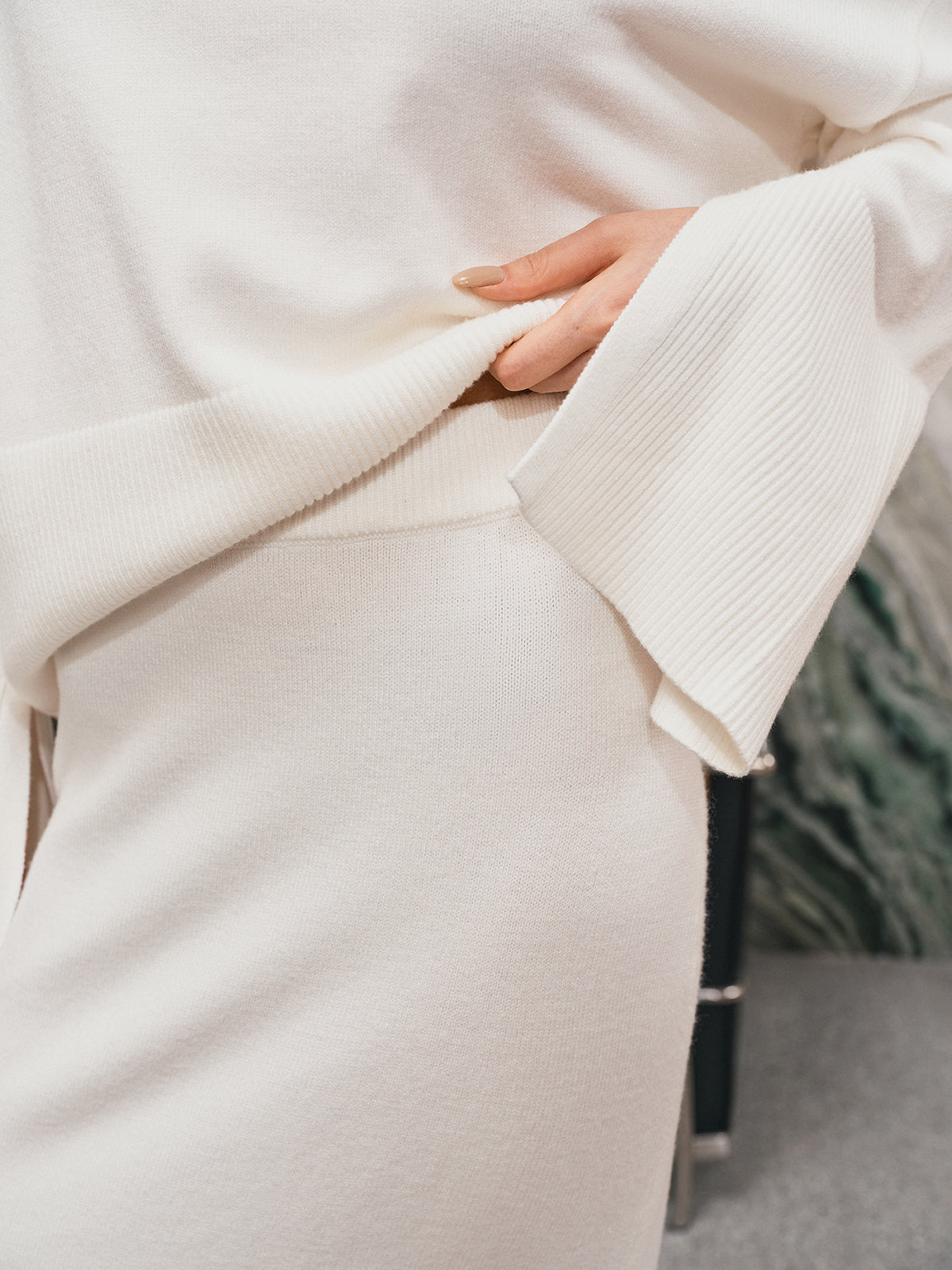 Oversize Boğazlı Triko Üst Maxi Etek Takımı Beyaz